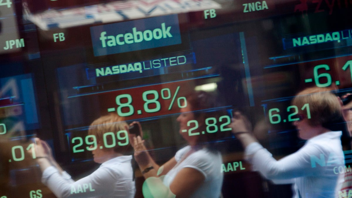 articles/2012/06/01/facebook-stock-woes-hurt-market-s-view-of-other-new-tech-companies/facebook-winter-is-coming-lyons_x3ifha