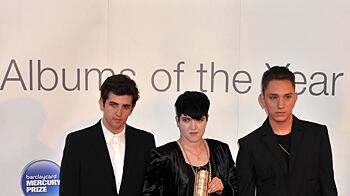 cheats/2010/09/07/london-rock-band-xx-wins-mercury-prize/xx_zpsabn