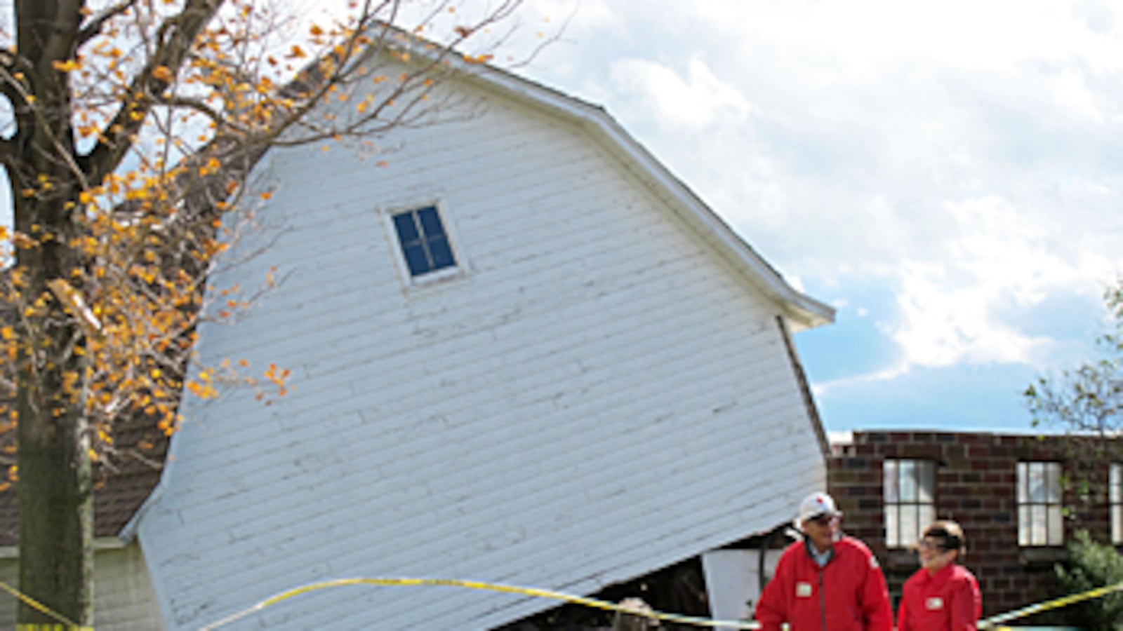 cheats/2010/10/27/huge-windstorm-hits-midwest/midwest-storms_e06qer