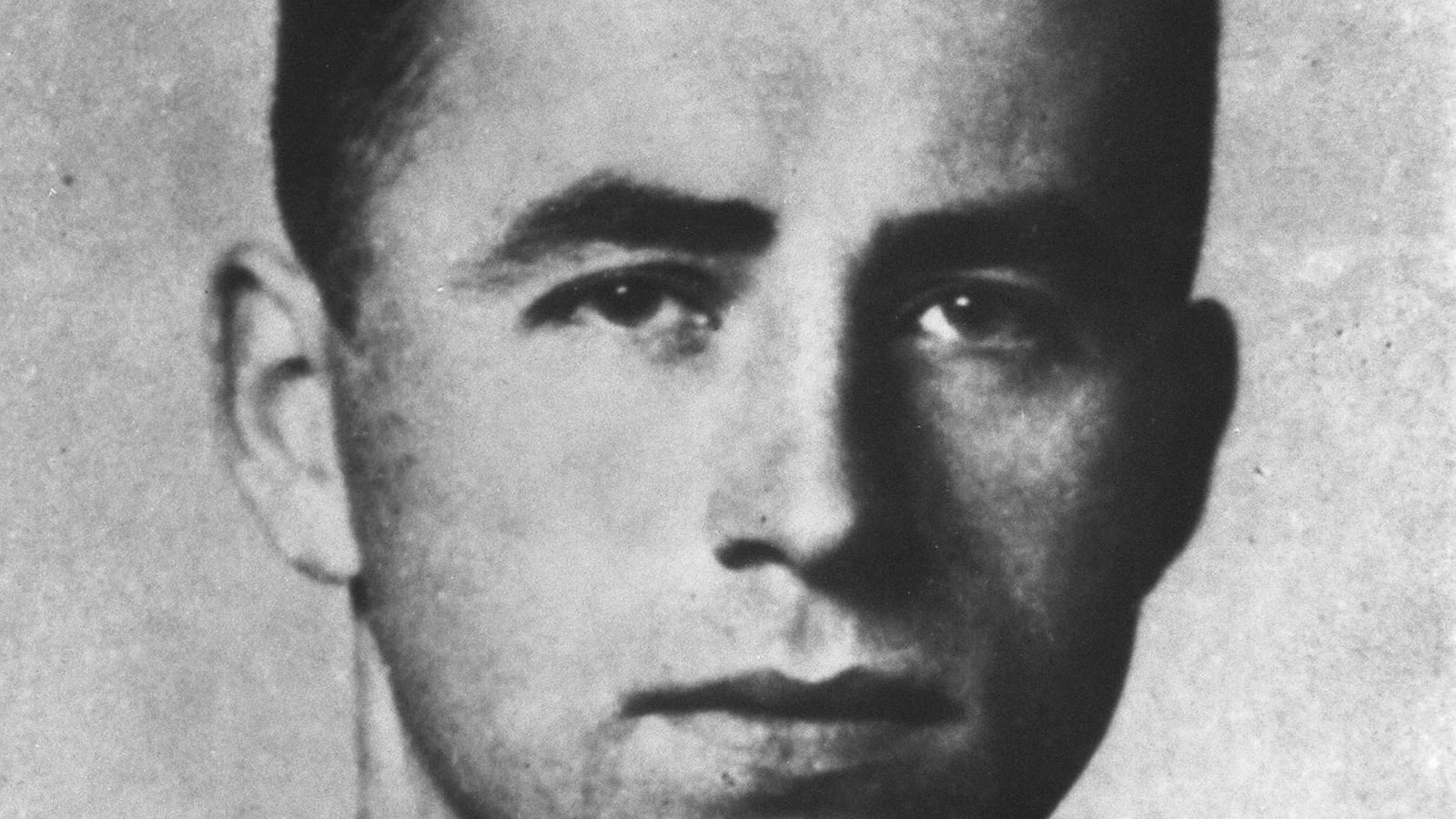 cheats/2014/11/30/most-wanted-nazi-dies-in-syria/141201-nazi-cheat_chp8rk