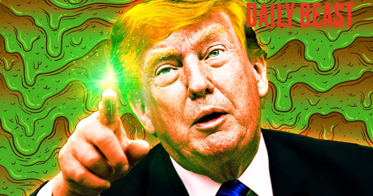 Trump Is Drowning in Failure as Crises Mount: Political Guru