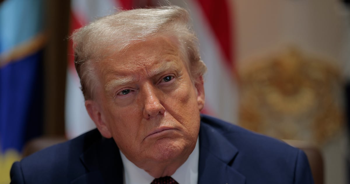 Verheerende Umfrage enthüllt, was die Wähler wirklich von Trumps ...