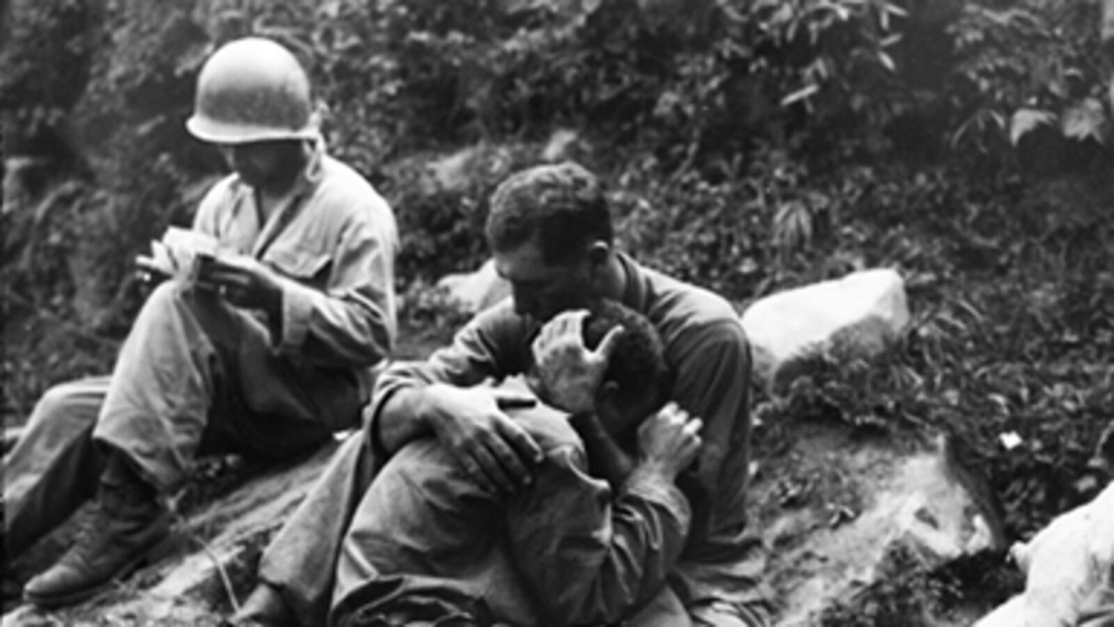 articles/2010/11/10/james-gandolfini-produces-wartorn-hbos-brilliant-war-doc/dana-wartorn_140186_wbayn3