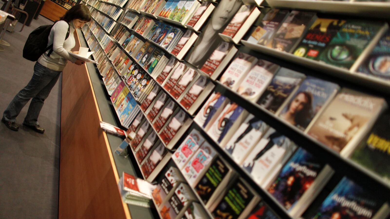 2011-10-12T120000Z_2088063592_BM2E7AC10UA01_RTRMADP_3_GERMANY_doyuum