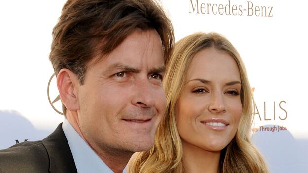 cheats/2012/12/07/sheen-s-ex-od-s-on-drugs/celeb-divorces---charlie-sheen_ornlzc