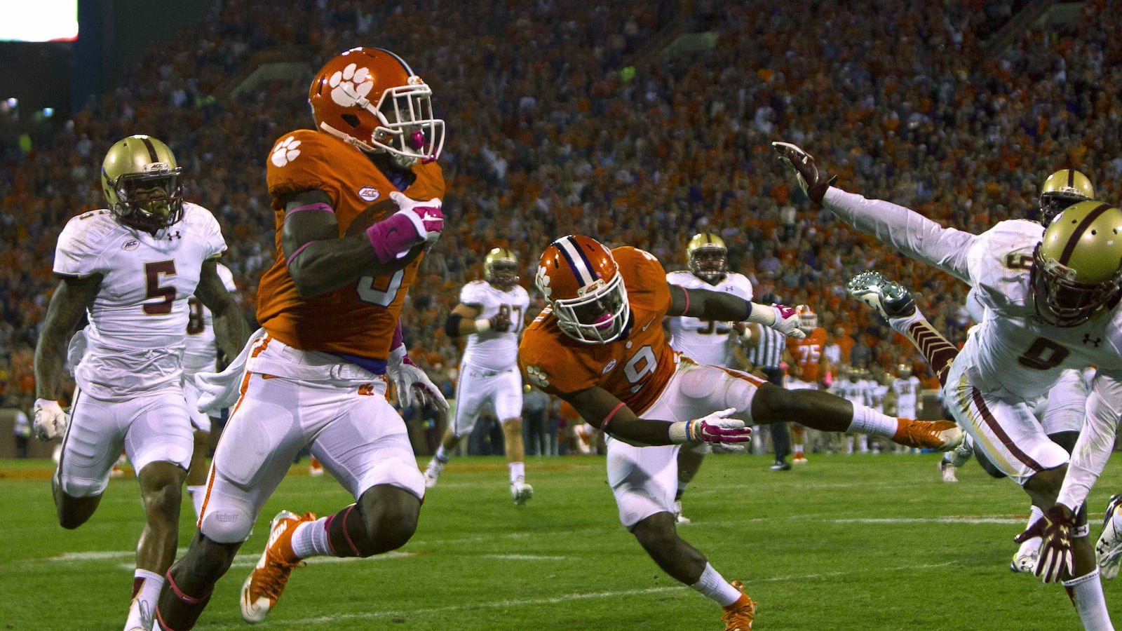 cheats/2015/11/04/clemson-lsu-top-first-playoff-rankings/151104-clemson-tigers-football-rankings-cheat_pktzpi