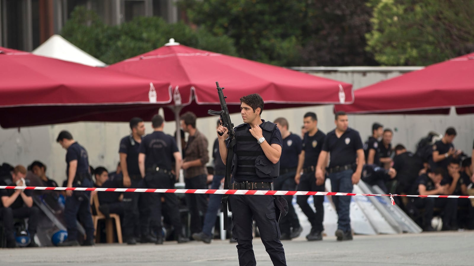 cheats/2013/06/15/turkish-protests-to-continue/130615-Turkey-raid-tease_ncbdwp