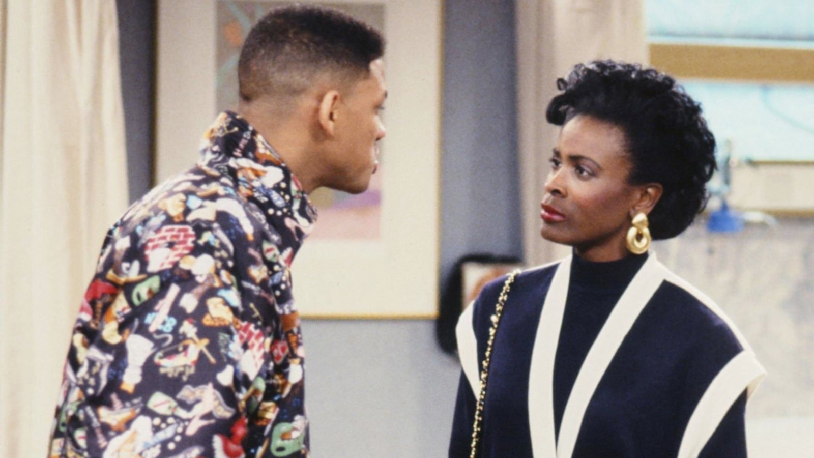 articles/2016/01/19/aunt-viv-drags-will-smith-and-jada-pinkett-smith-over-oscars-boycott/160118-stern-will-smith-oscars-tease_vujlbm