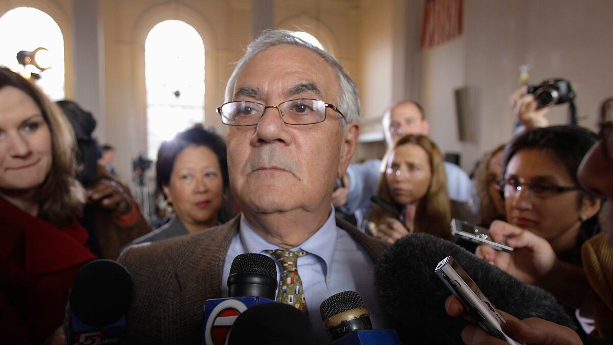 articles/2011/11/29/barney-frank-throws-in-the-towel-won-t-seek-reelection-in-2012/barney-frank-retiring-cottle_vybsmx