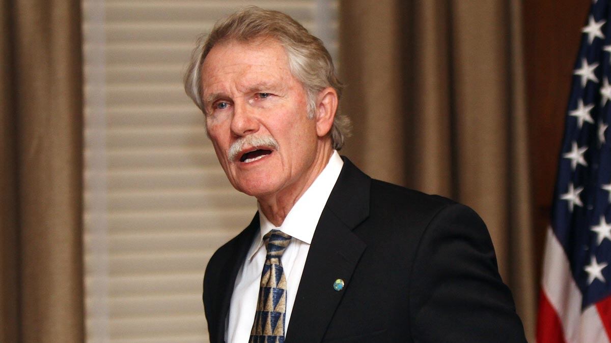 cheats/2011/11/23/oregon-governor-halts-death-penalty/oregon-death-penalty-governor-kitzhaber-cheat_oloall