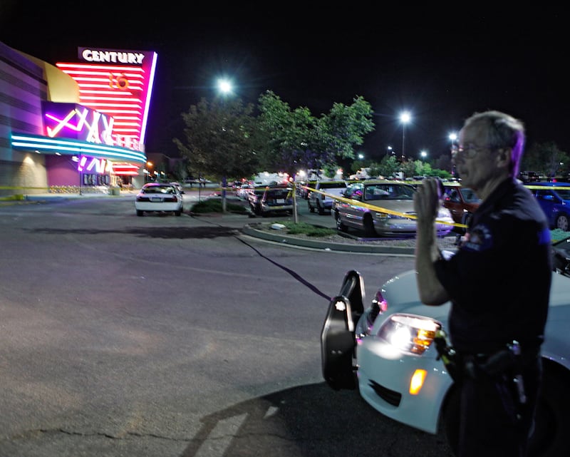 galleries/2012/07/20/aurora-colorado-dark-knight-shooting-photos/gal-co-shooting-2_nxksxe