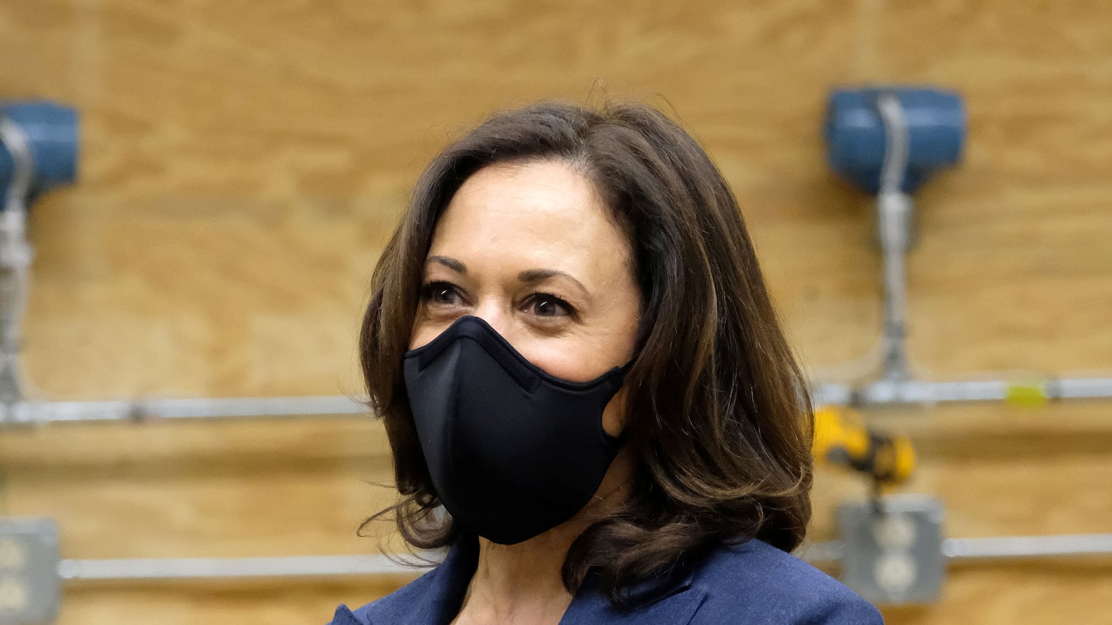 2020-09-07T194315Z_1375729292_RC2VTI97NO3D_RTRMADP_3_USA-ELECTION-HARRIS_wkurcm