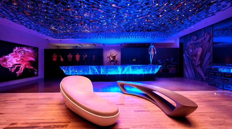 galleries/2014/03/30/from-lagerfeld-s-hotel-to-de-la-renta-s-resort-the-world-most-fashionable-vacation-digs-photos/gal-fashion-hotels-beijing_ub2y6u