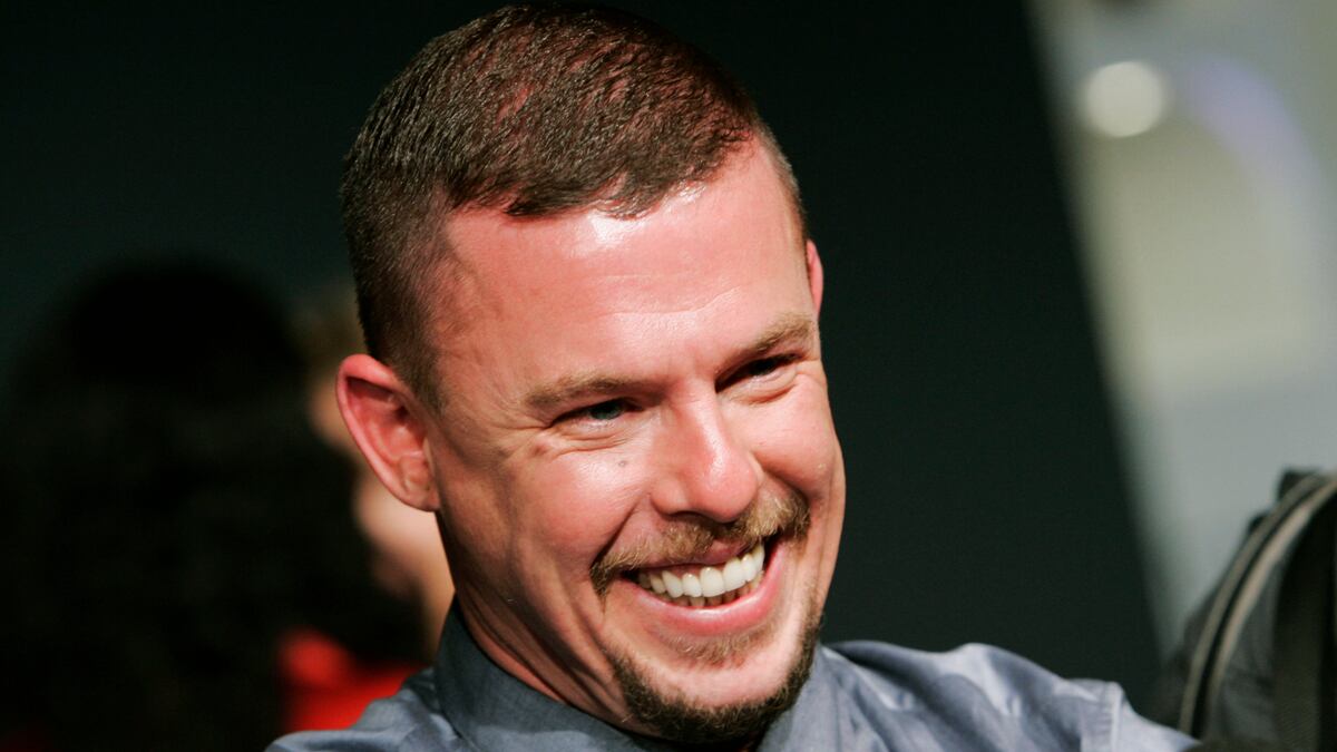 cheats/2011/07/27/mcqueen-wills-82k-to-dogs/alexander-mcqueen-dogs-cheat_cqycwa