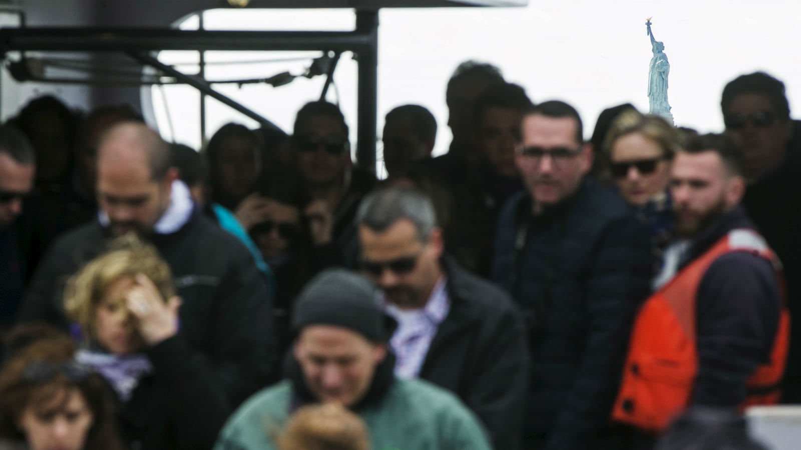 cheats/2015/08/19/man-charged-for-statue-of-liberty-threat/150819-statue-liberty-threat-cheat_j3iqmo