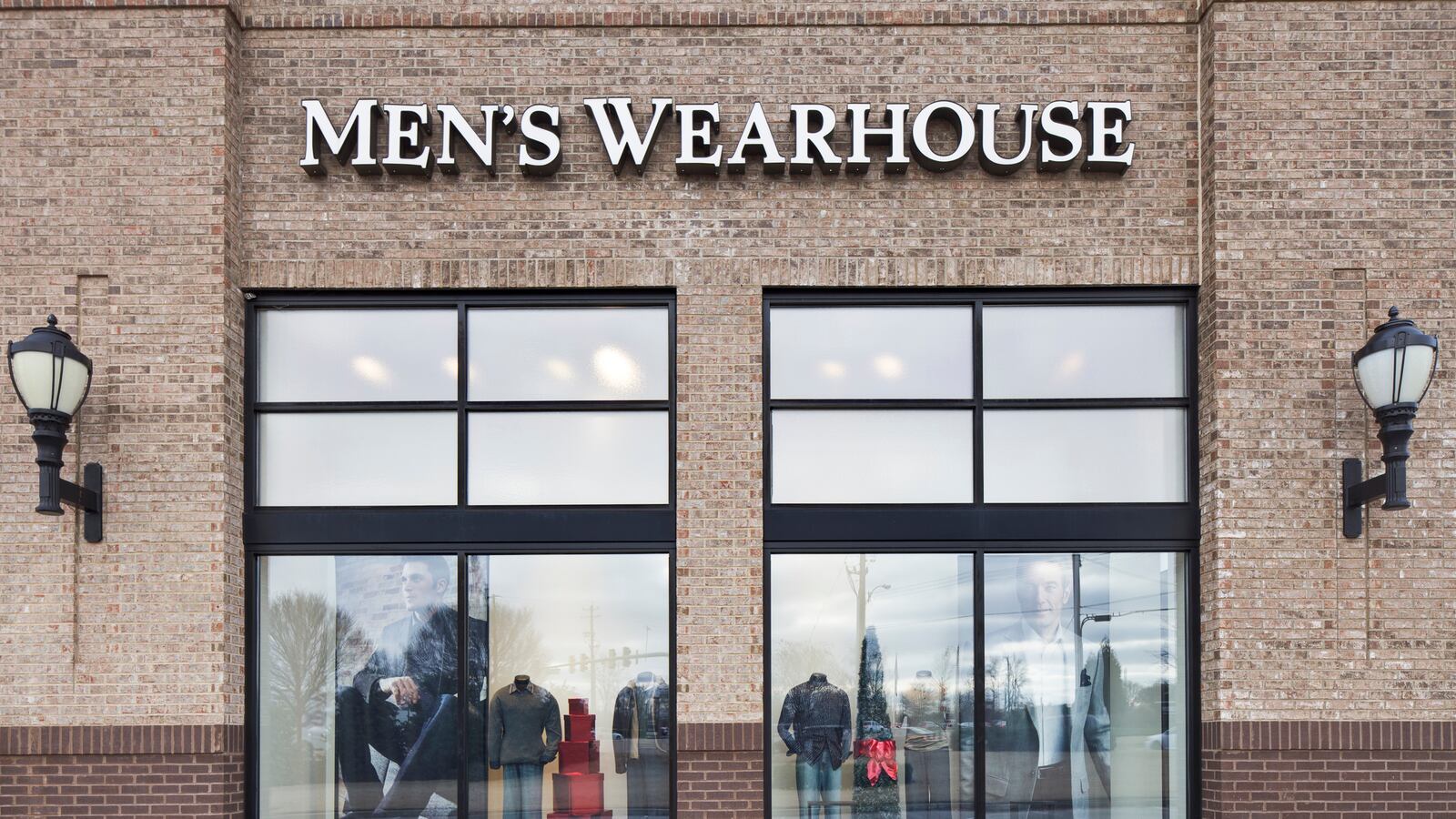 cheats/2013/06/25/men-s-wearhouse-founder-quits-board/130625-mens-wearhouse-cheat_k2xvxb