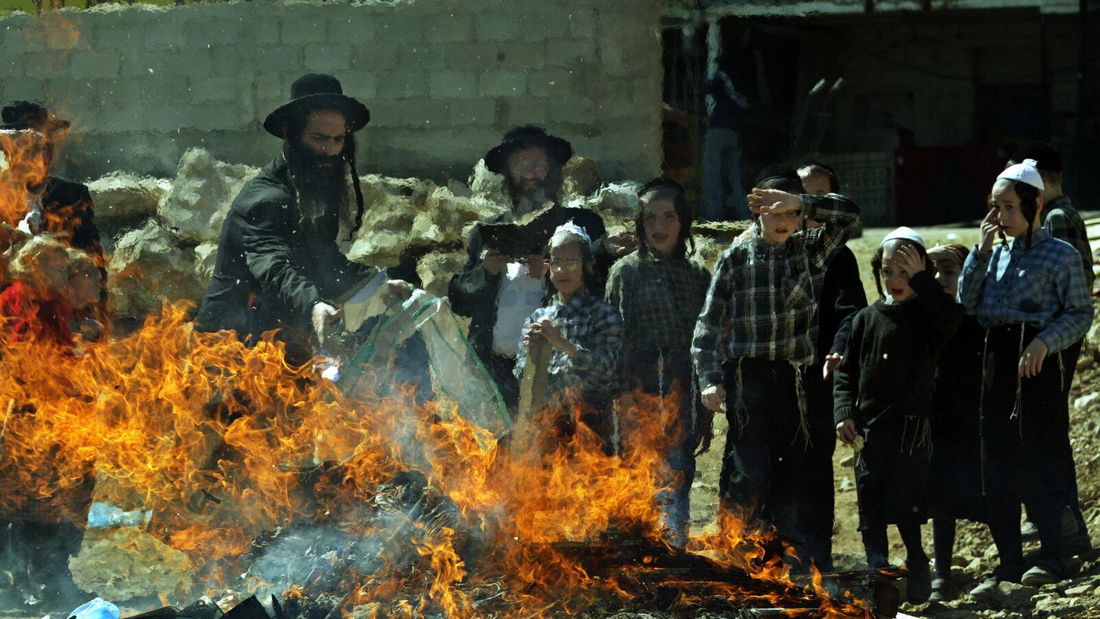 articles/2012/07/30/how-israel-isn-t-like-saudi-arabia/orthodox-hametz-openz_mn5v6m