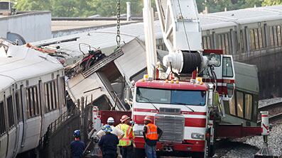 cheats/2009/06/23/nine-dead-in-dc-metro-crash/train-crash_dp120g