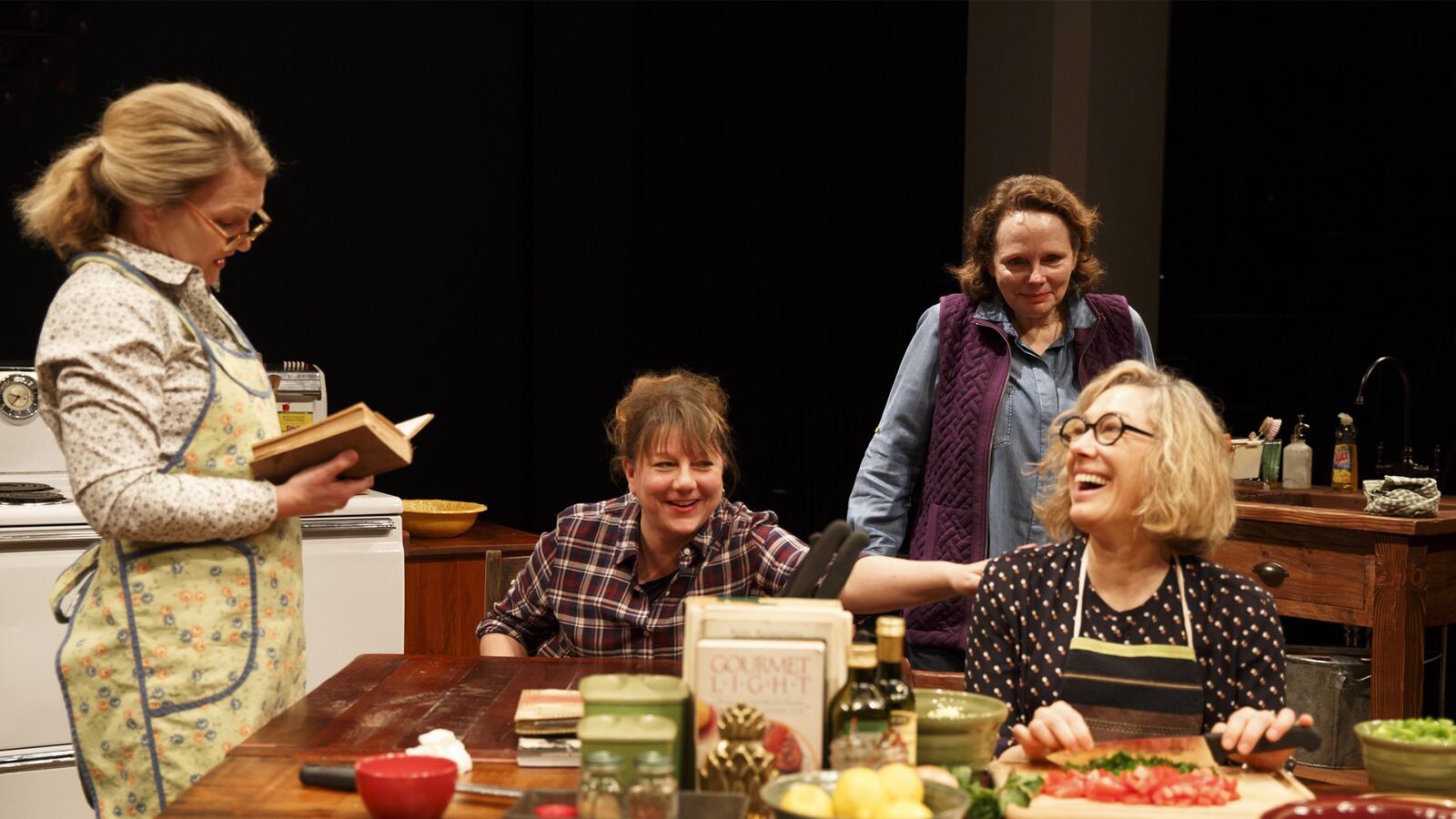 articles/2016/03/12/richard-nelson-s-the-gabriels-puts-the-2016-election-center-stage/160311-kaplan-hungry-play-tease_siripx