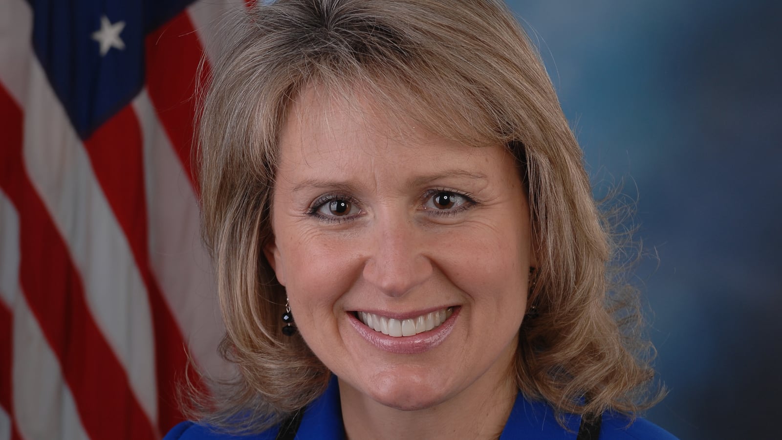 cheats/2015/10/09/congresswoman-denies-mccarthy-affair/151009-renee-ellmers-cheat_pelbas