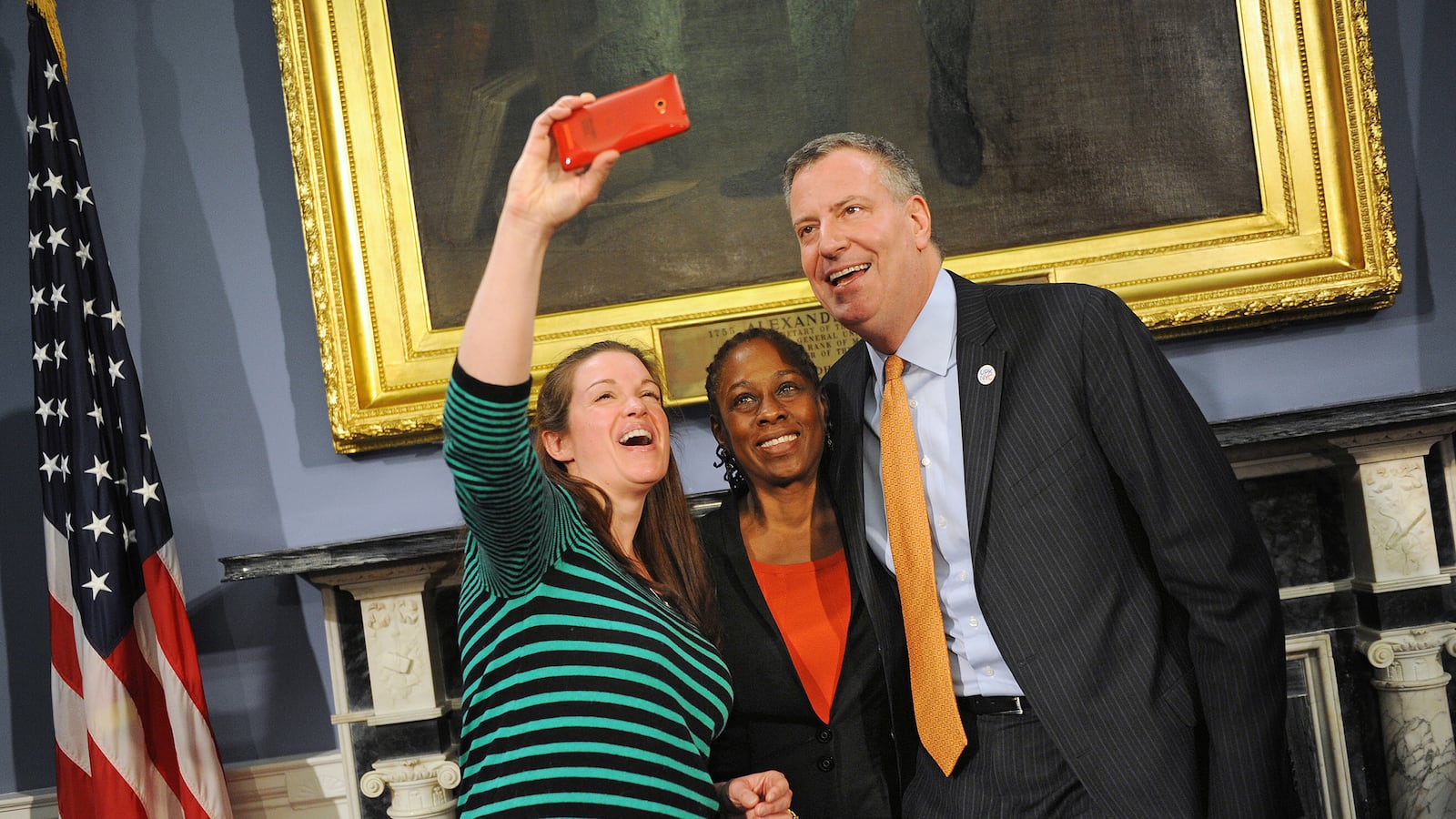 articles/2014/03/11/new-york-city-s-mayor-consultant-or-politician/140310-stevens-de-blasio_drb2gs