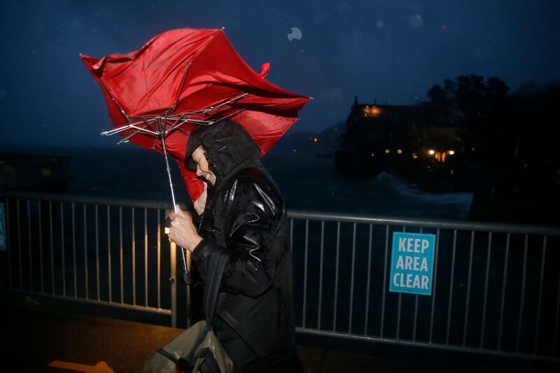galleries/2014/12/12/pineapple-express-slams-california-photos/141212-cali-storm-04_yezqap