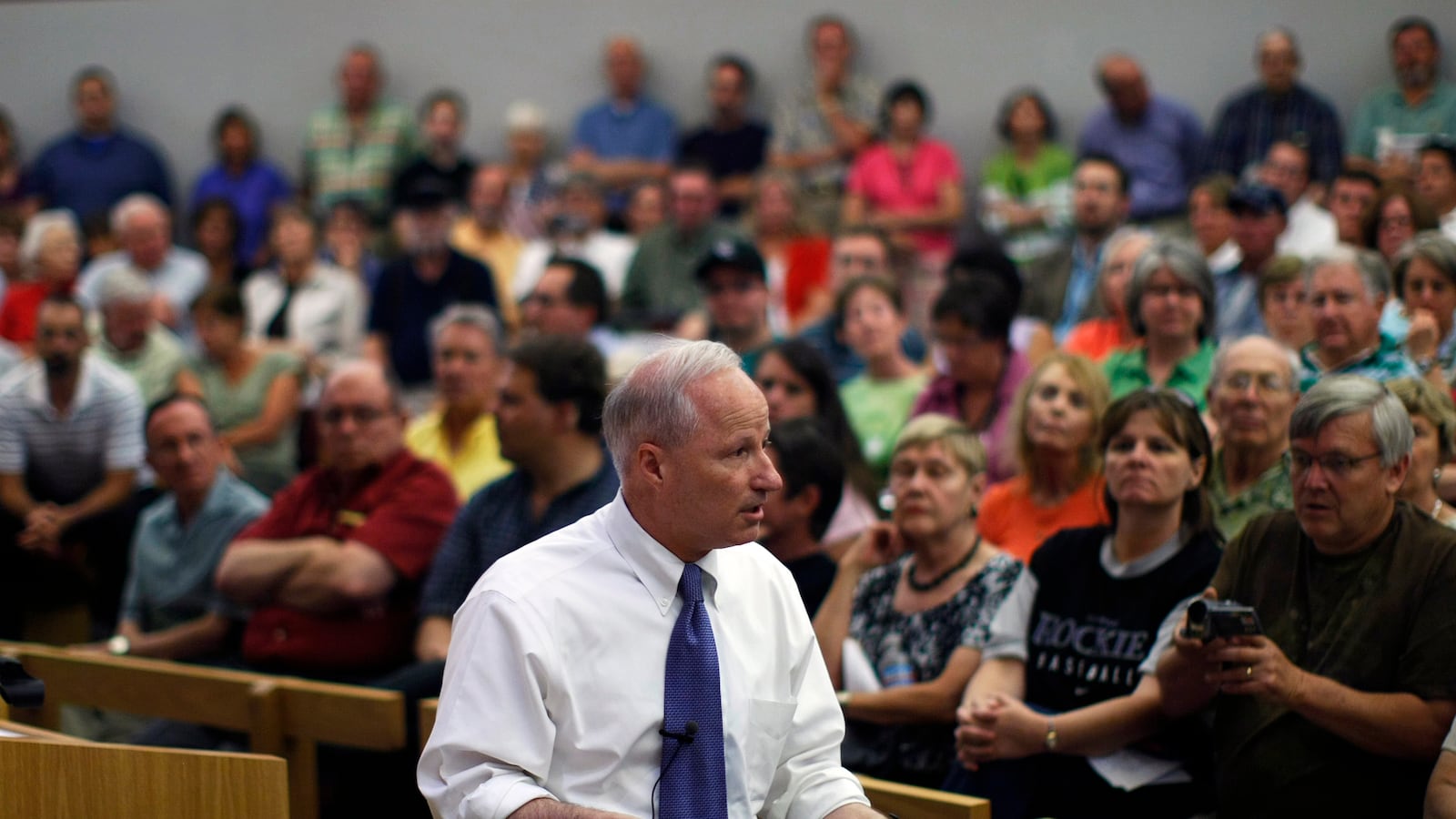 cheats/2017/01/15/gop-rep-sneaks-away-from-angry-crowd/170115-coffman-aca-cheat_ggs3jt