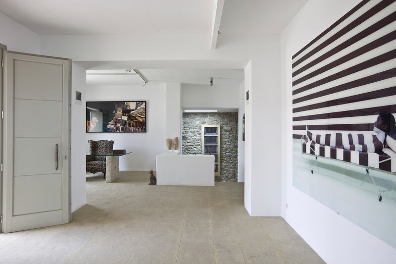 galleries/2013/03/08/omg-i-want-this-house-mykonos-photos/130307-omg-greece3_yhcofz