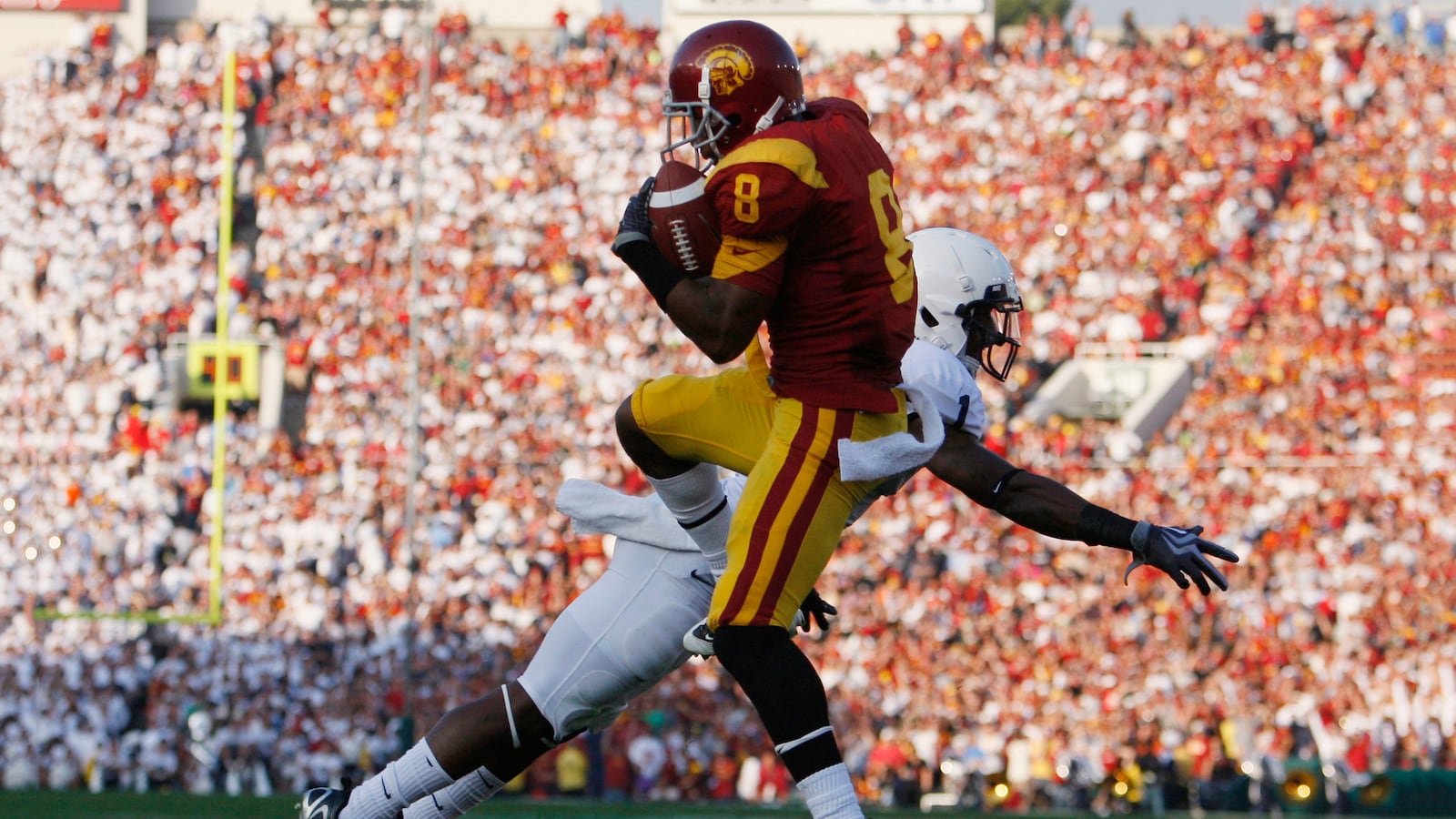 articles/2016/12/29/the-changing-value-of-college-bowls/161229-lawrence-college-football-bowl-espn-tease_pmjd4w