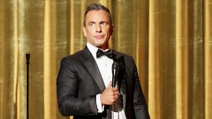 221205-Wilstein-Last-Laugh-Sebastian-Maniscalco-tease_wxzne7