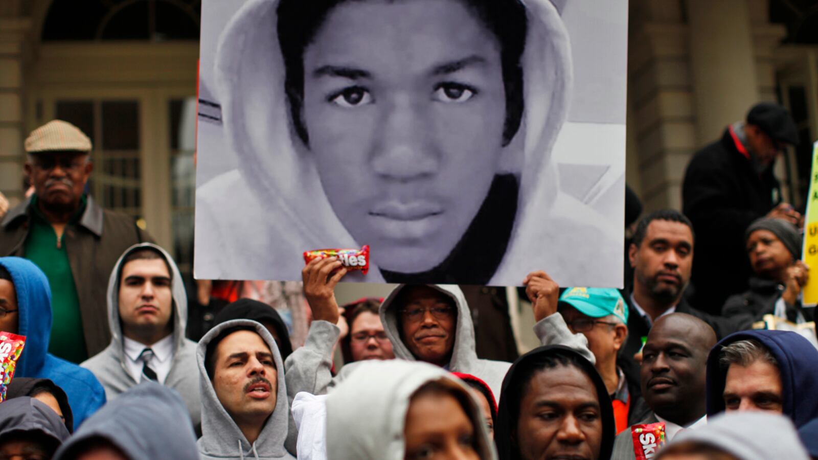 articles/2012/04/07/newsweek-daily-beast-poll-finds-majorities-of-americans-think-country-divided-by-race/race-poll-samuels_gxpy6s