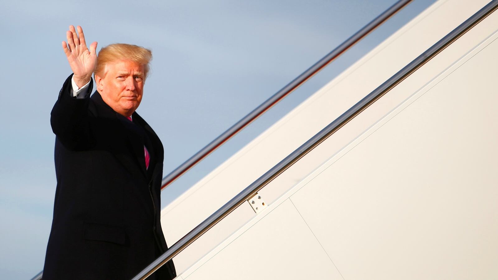 171126-trump-cheat_k836z4