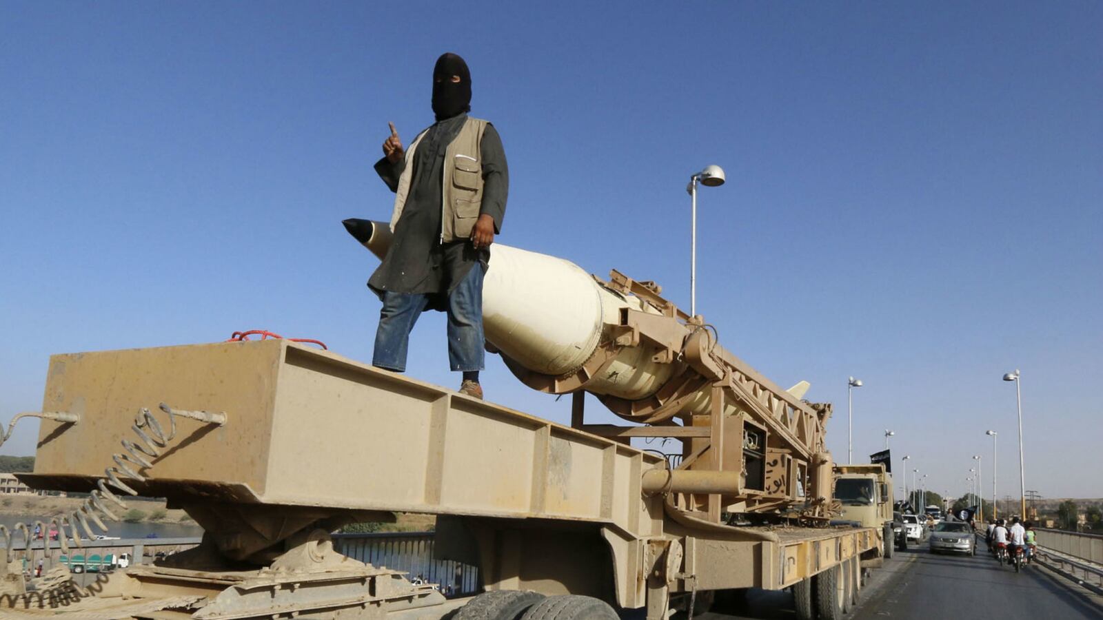 cheats/2014/09/17/isis-issues-video-challenge-to-obama/140917-isis-challenge-cheat_aekrsn