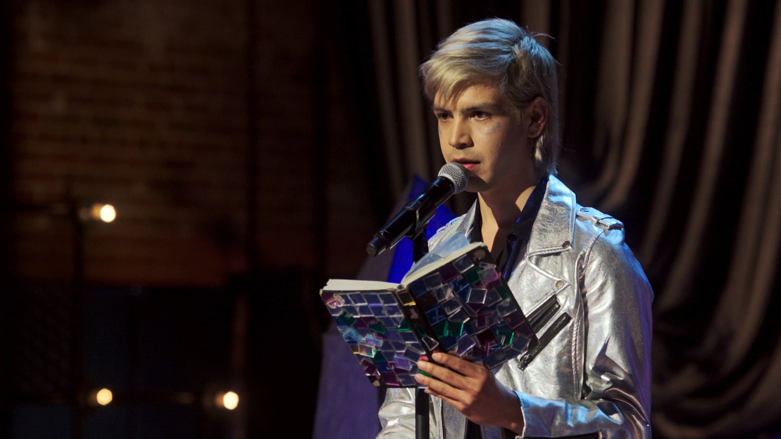 170927-wilstein_juliotorres-tease_dzzy9f