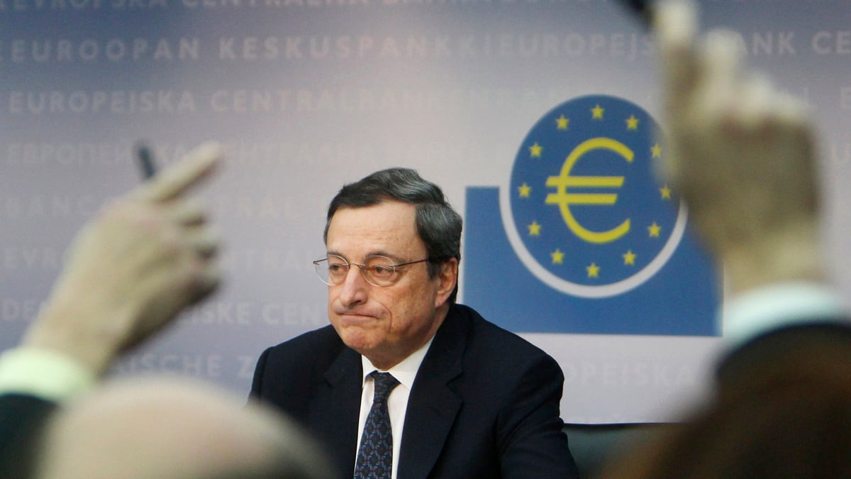 articles/2011/12/09/half-baked-treaty-deal-could-lead-to-collapse-of-eurozone/eu-summit-draghi-salman-tease_sdlhq4