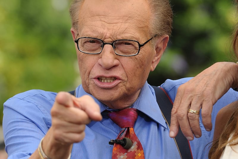 articles/2012/10/24/larry-king-presides-over-grab-bag-third-party-presidential-debate/larry-king-third-party-debate-marchman_wjpodp
