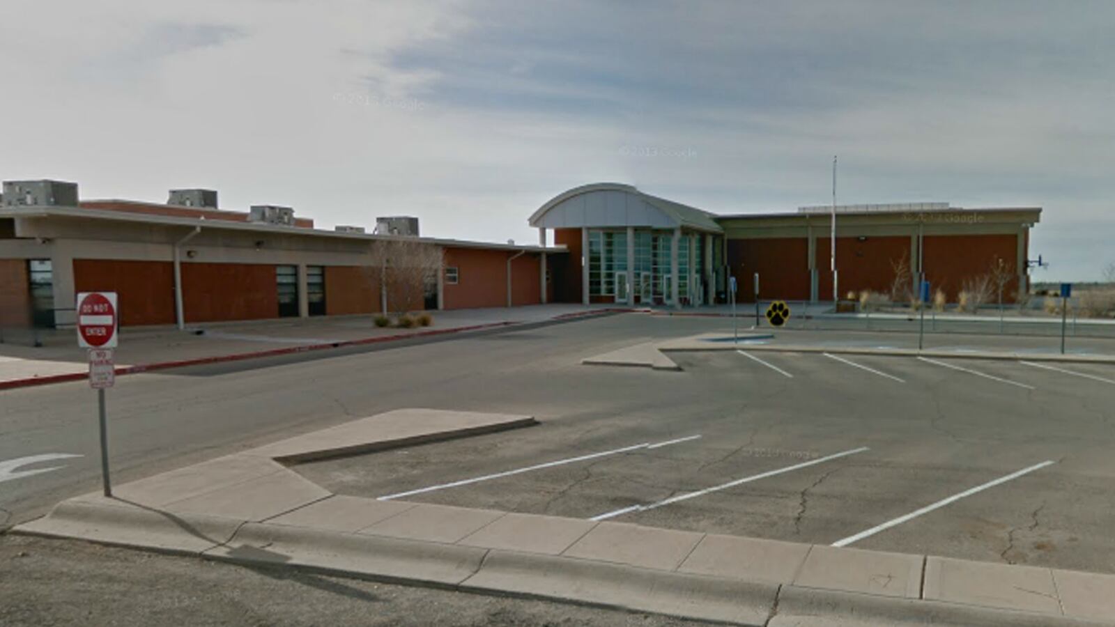 cheats/2014/01/14/2-shot-in-nm-school/140114-nm-school-shooting-cheat_b5kiqh