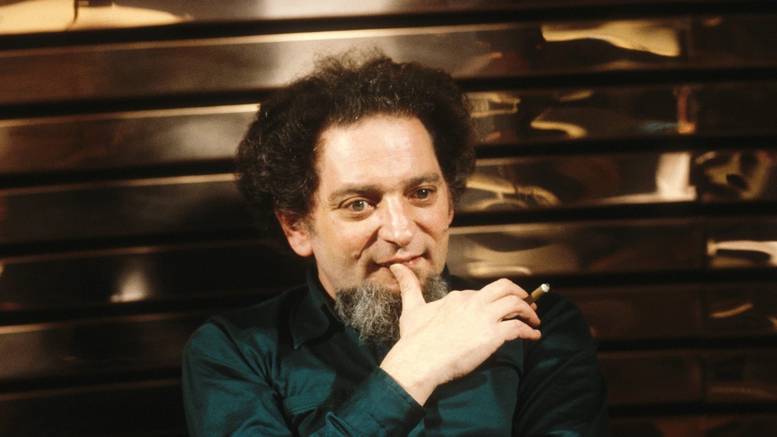 articles/2013/12/26/to-dream-a-dream-georges-perec-s-night-visions/131224-elkin-dream-tease_yxkr7y