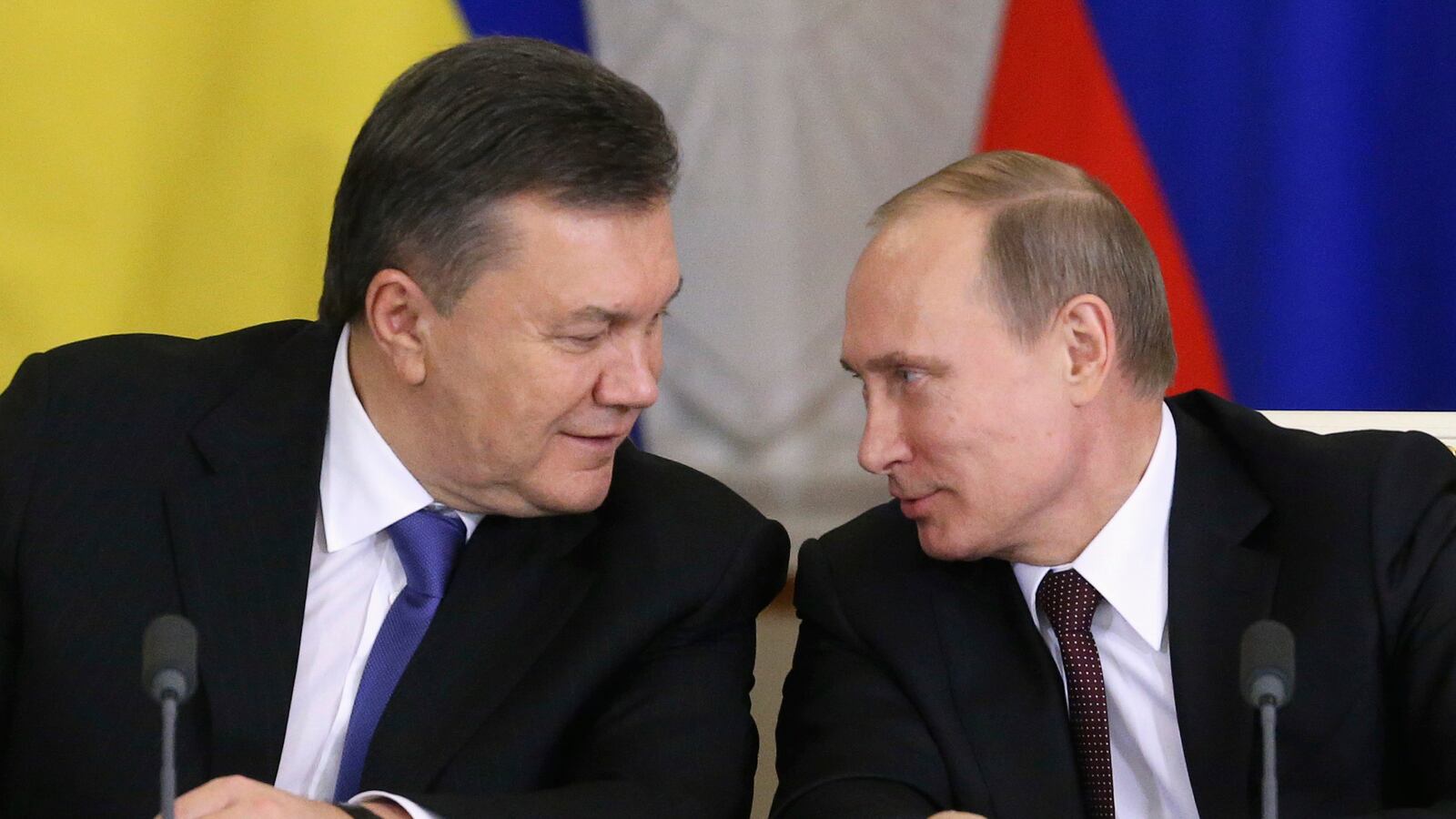 cheats/2013/12/17/russia-offers-ukraine-a-deal/131217-ukraine-russia-cheat_yurnoi