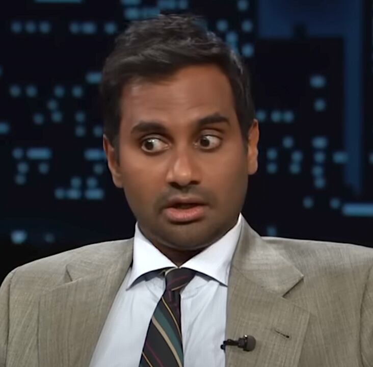Jimmy Kimmel chất vấn Aziz Ansari về khoản lương khổng lồ từ 'Chế độ tàn bạo'