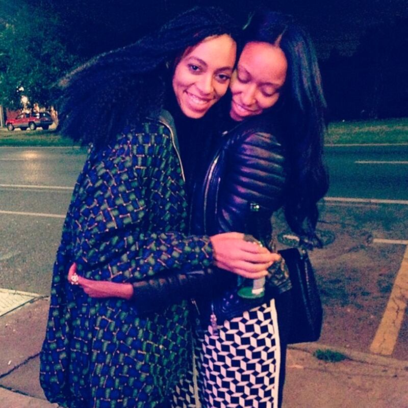 galleries/2013/11/17/from-diane-von-furstenberg-to-kim-kardashian-the-11-best-fashion-instagrams/131115-fashion-instas-shionat_zjgufj