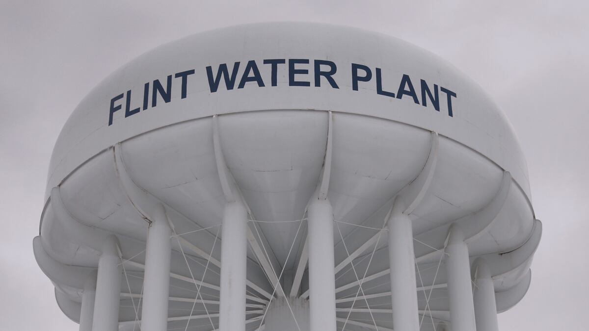 cheats/2016/03/30/michigan-declined-flint-corrosion-plan/160330-flint-water-cheat_bcnk0y