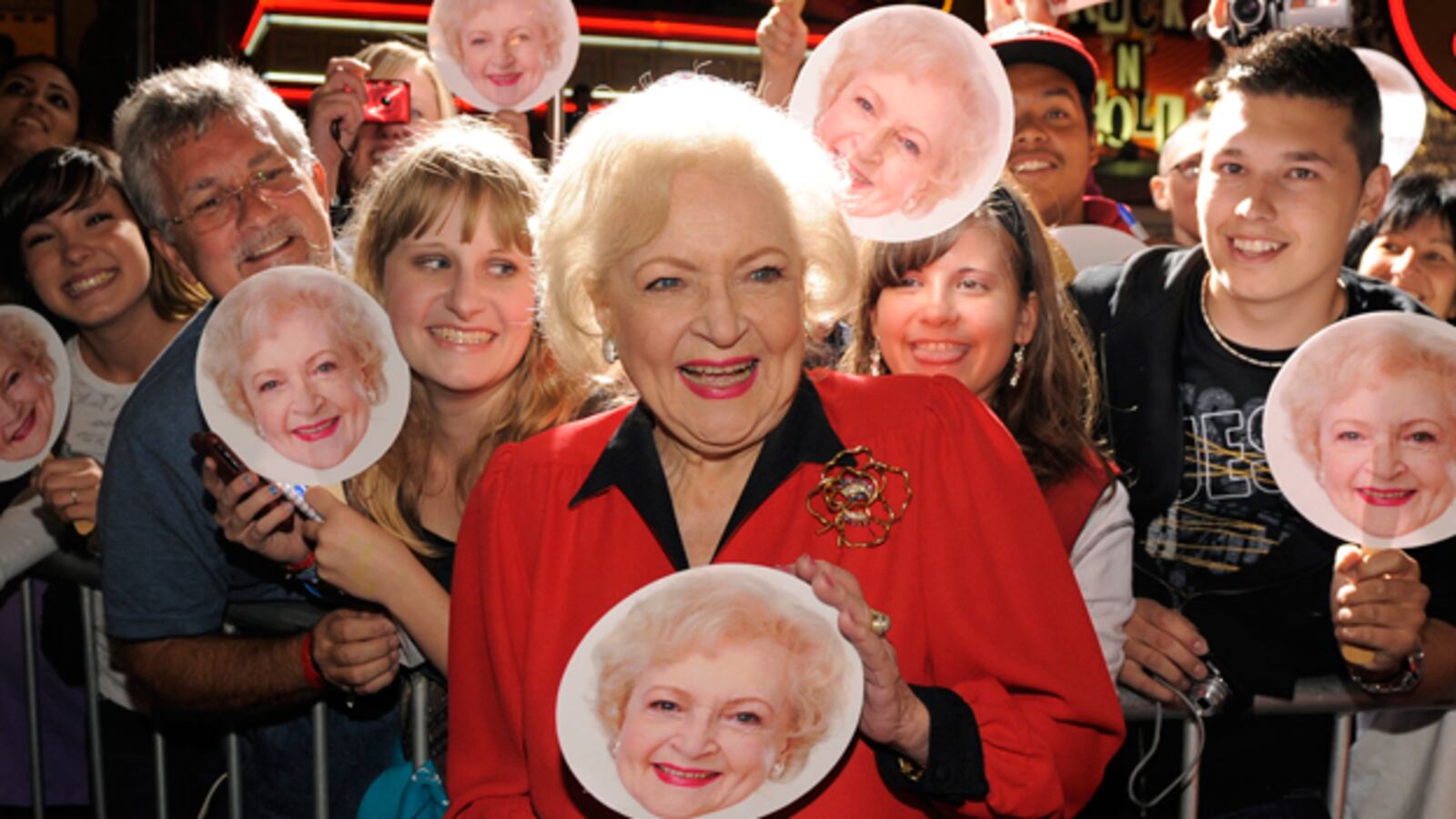 articles/2010/03/11/betty-whites-11-funniest-moments/thankful-for---betty-white_hfdeht