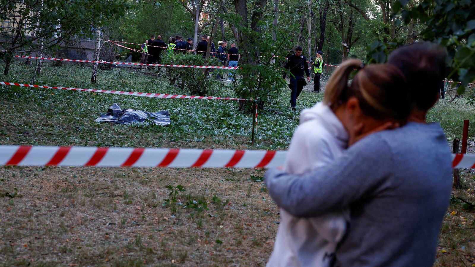 2023-06-01T034206Z_397288133_RC21A1APPCDD_RTRMADP_3_UKRAINE-CRISIS-ATTACK-KYIV_iixpac