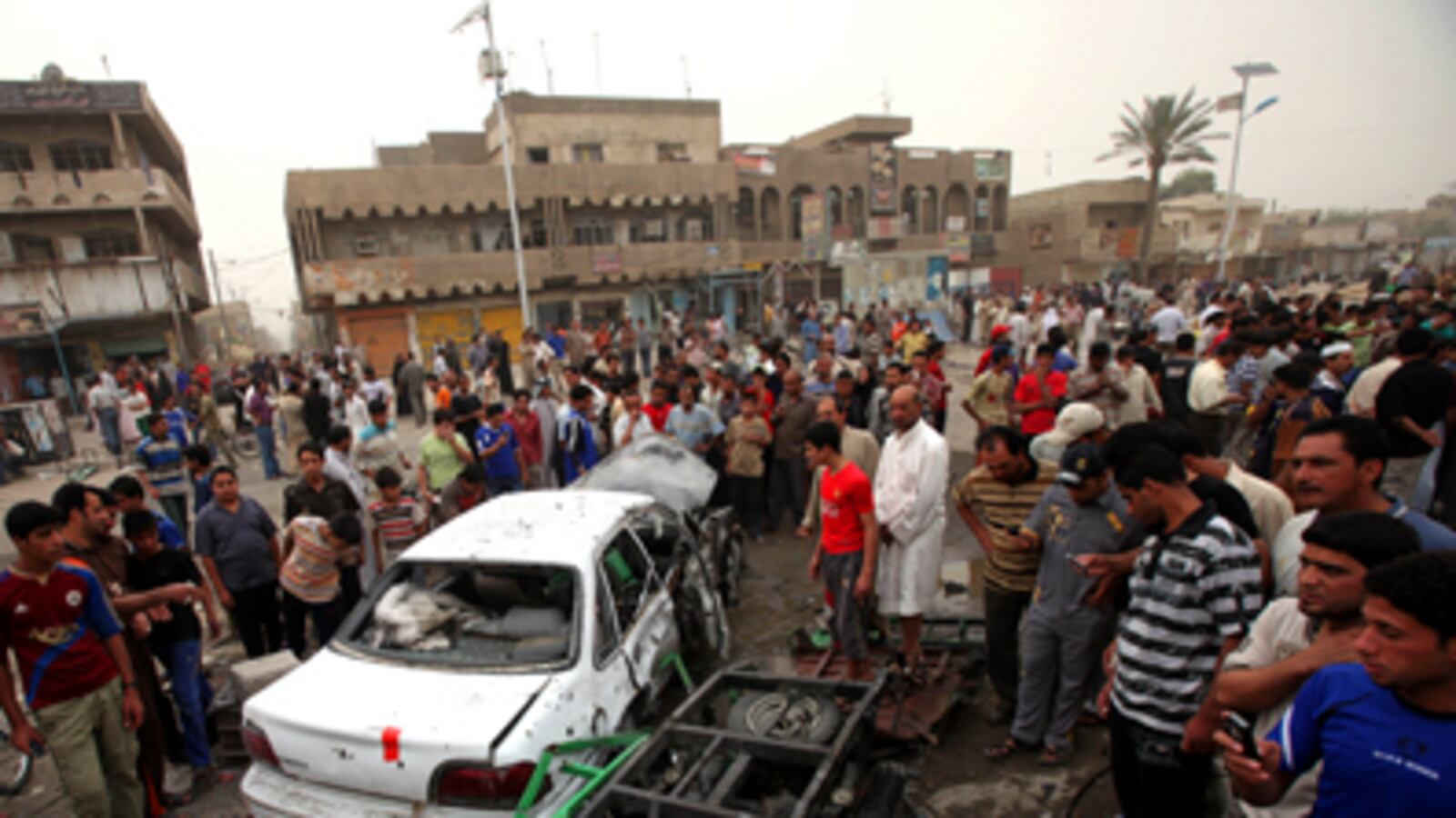 cheats/2009/04/29/baghdad-bombings-kill-41/iraq-car-bombing_janndg