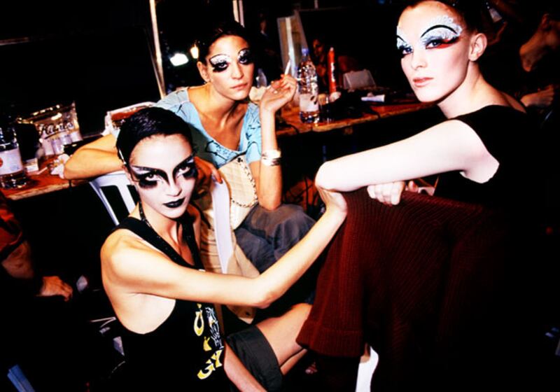 galleries/2009/12/18/backstage-dior/dior-11_k6faus