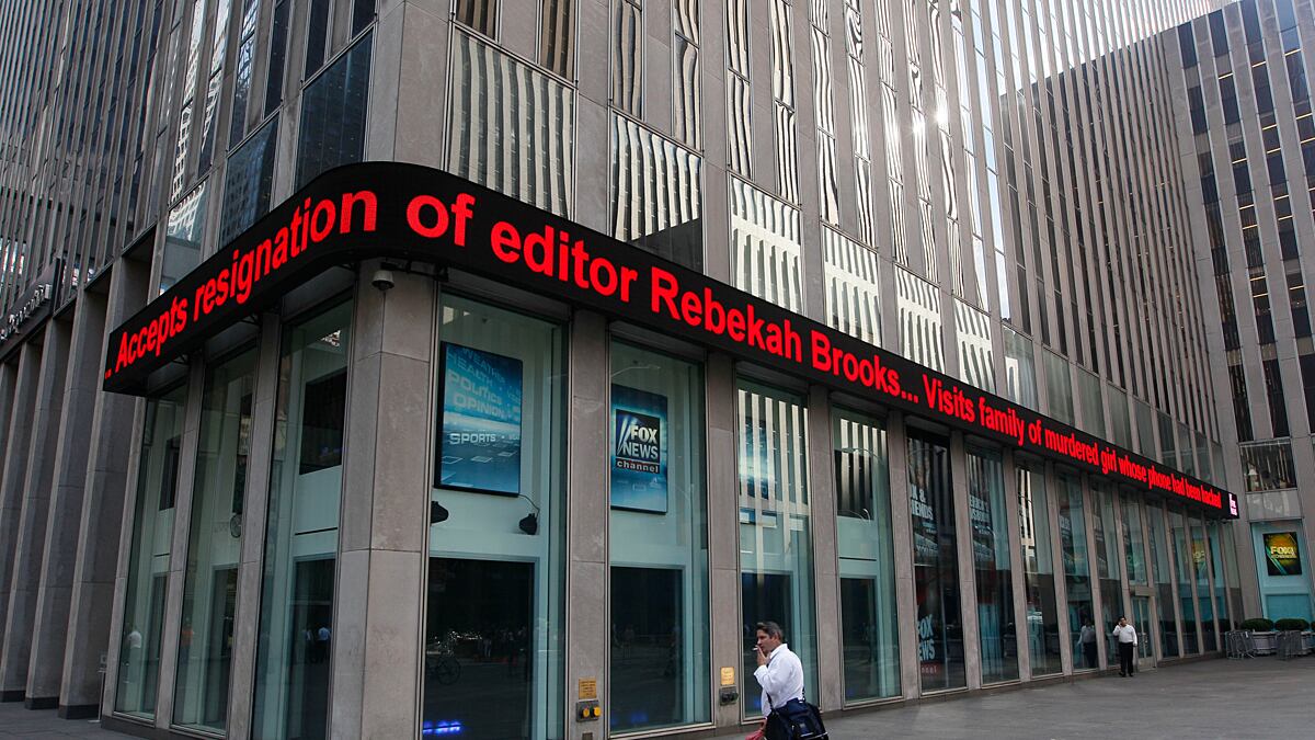 articles/2011/07/19/rupert-murdoch-s-american-lawbreaking-how-he-could-be-prosecuted/news-corp-prosecution-tomasky_wzcqwf