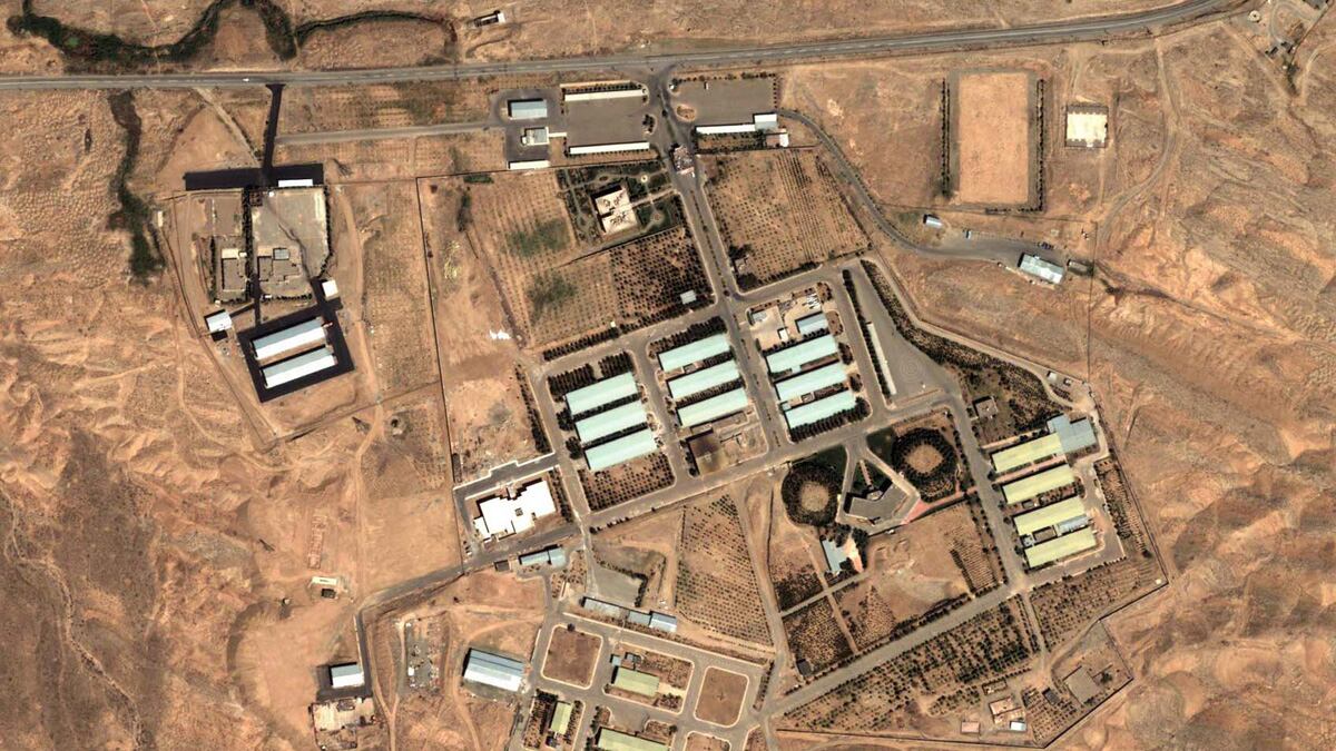 cheats/2012/03/13/nuke-expert-finds-iran-explosive-site/iran-nuclear-cheat_gzdpv8