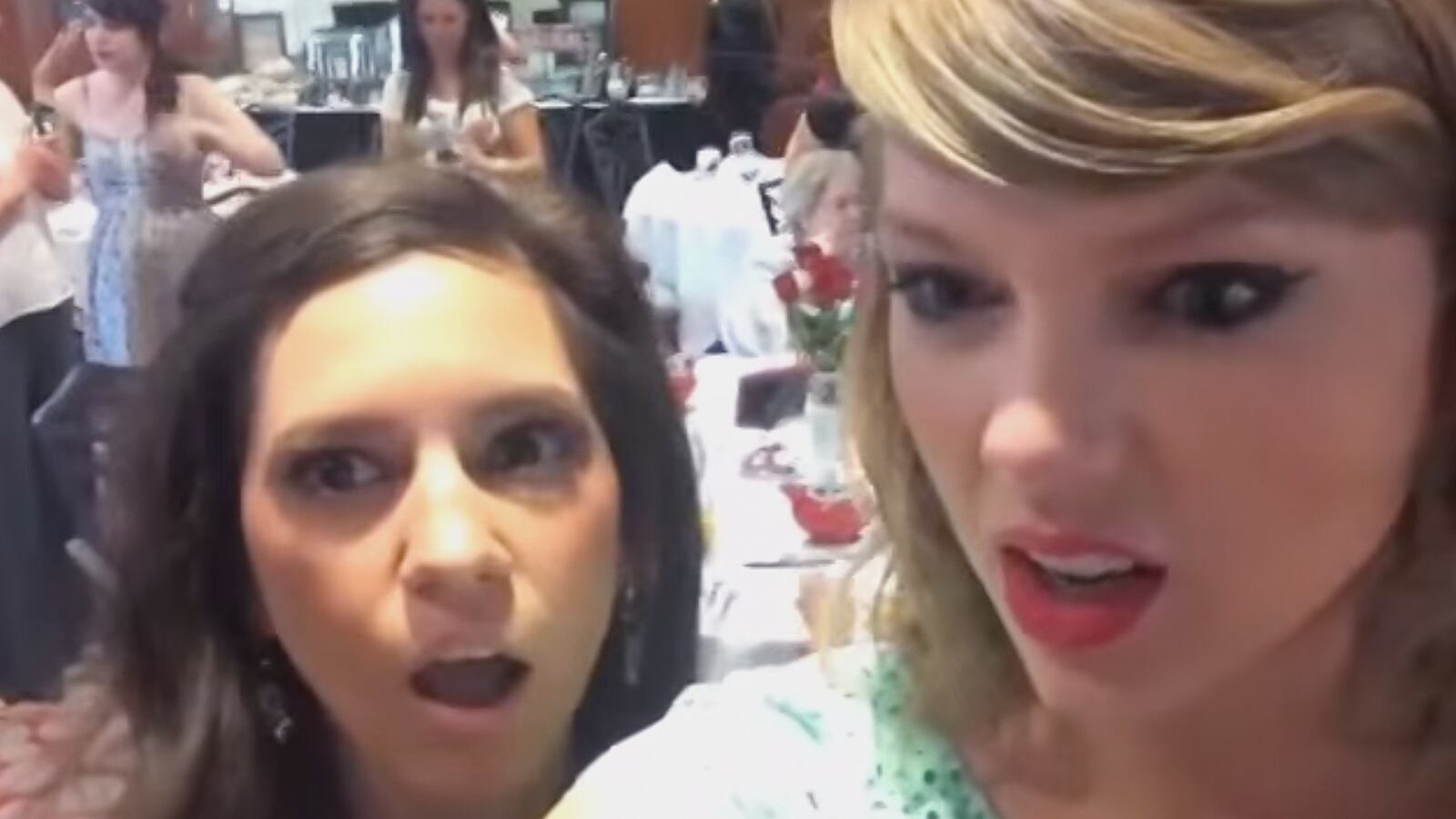 articles/2014/04/19/taylor-swift-s-surprise-comic-flight-attendant-and-more-viral-videos/140418-wivv-swift-tease_urkcis