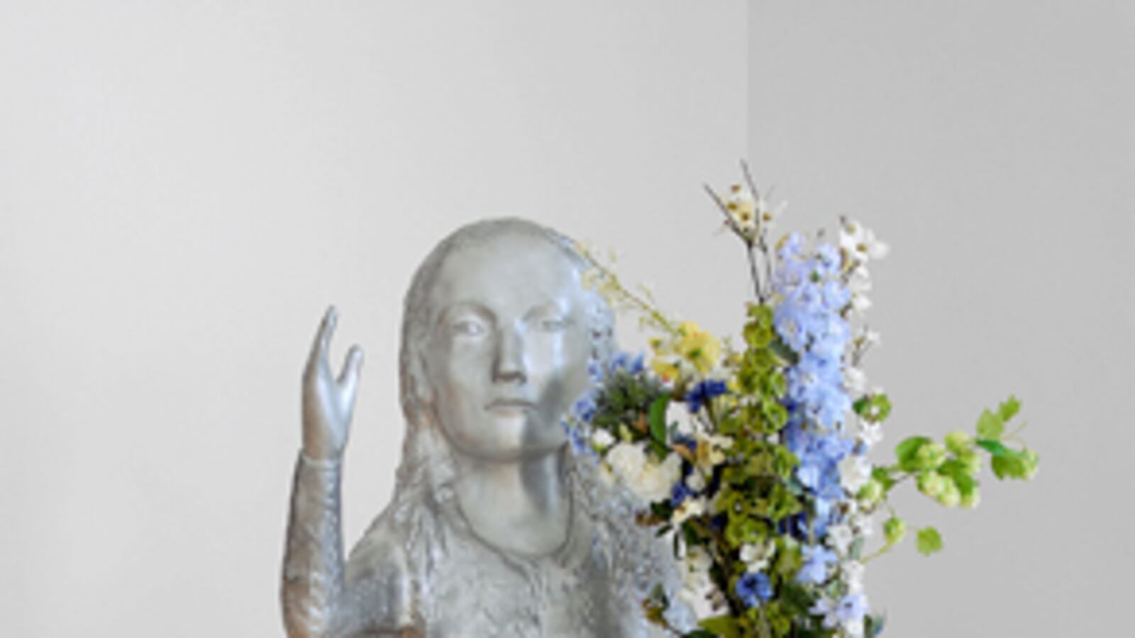 galleries/2010/02/18/kiki-smith-s-sojourn/kiki-smith-2_zxs6nv